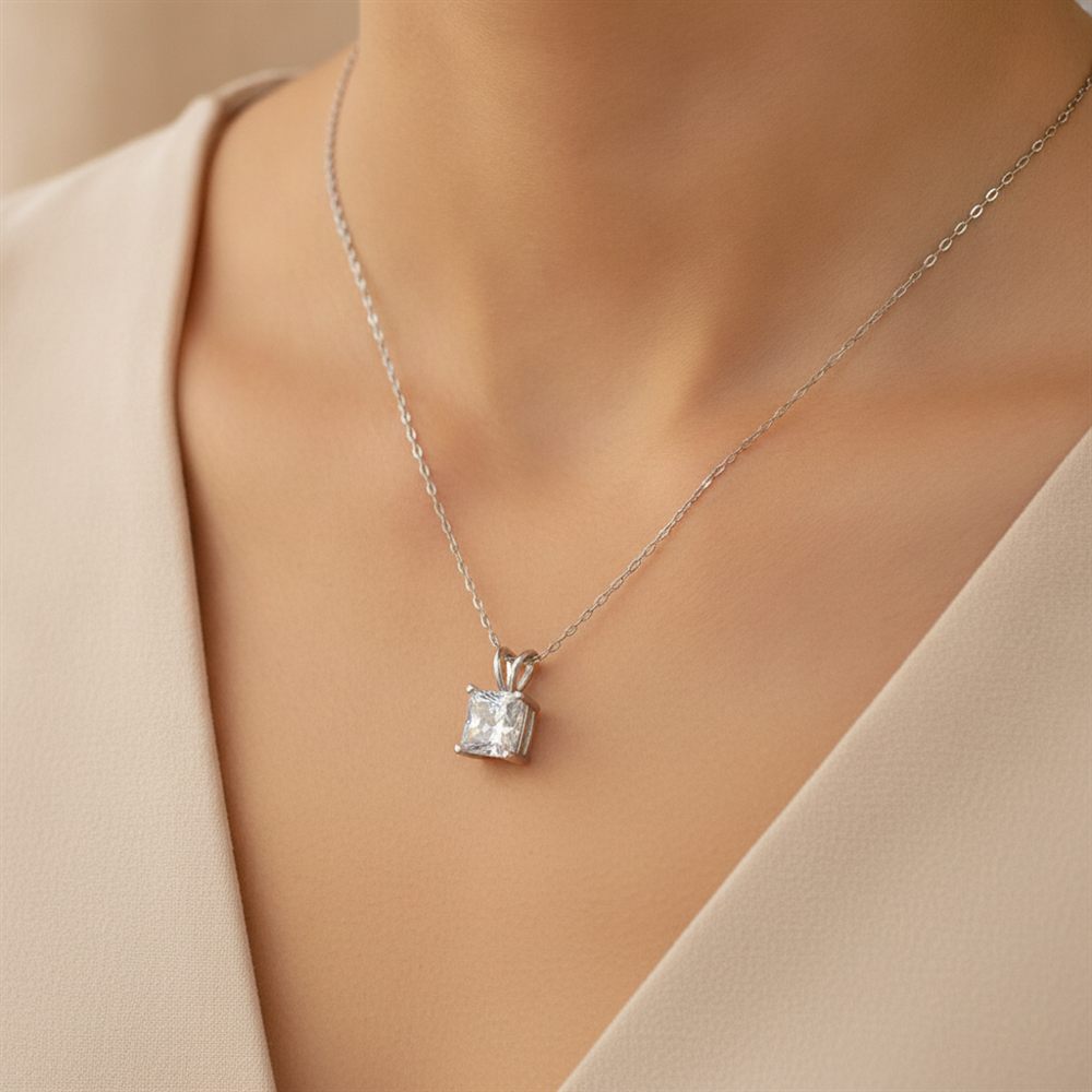 Zirkon Taşlı 925 Ayar Gümüş Kolye (Gümüş Rengi)